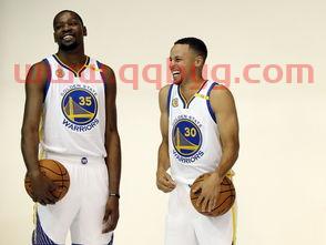 杜兰特和库里谈话过吗图片(杜兰特和库里谈话过吗图片)