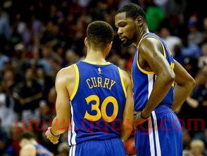 杜兰特和库里假动作（库里杜兰特在一起的视频）