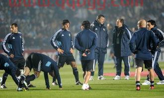 阿根廷足球队入场解说词(阿根廷足球新人)